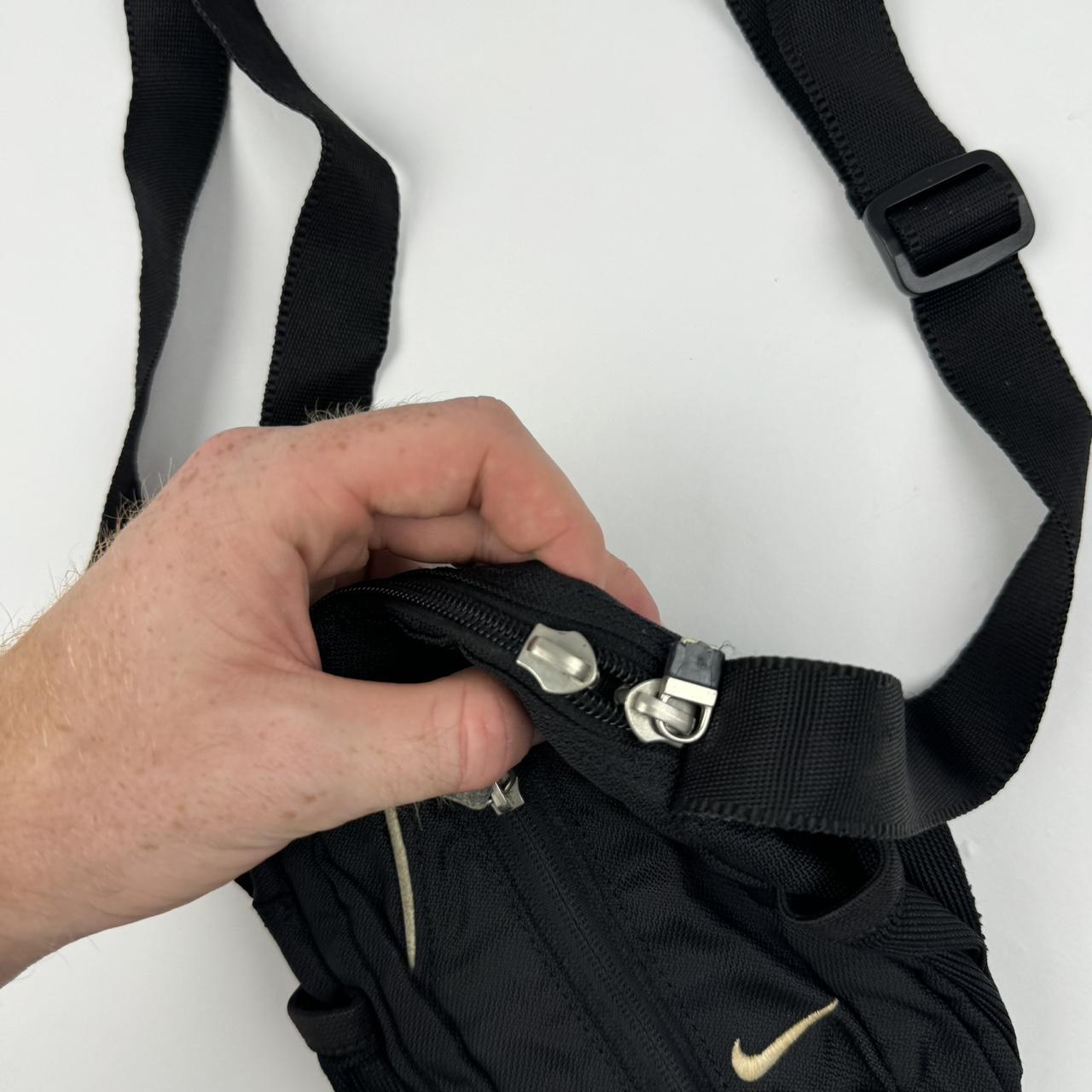 Vintage Nike Cross Body Bag