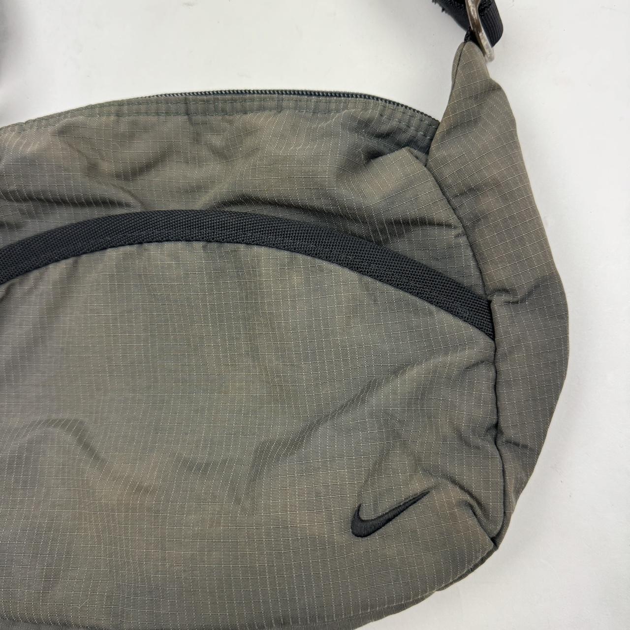 Vintage Nike Cross Body Bag