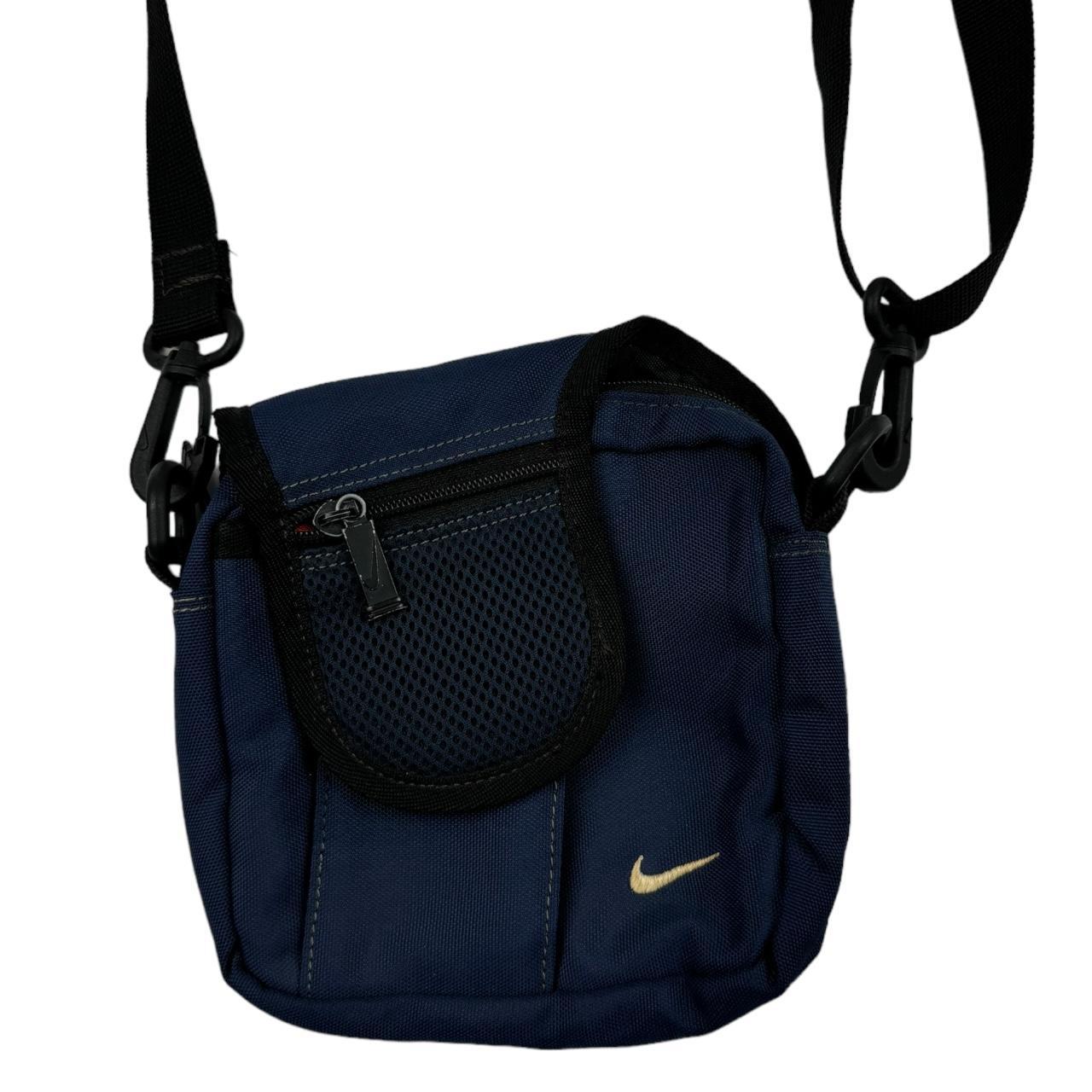 Vintage Nike Cross Body Bag