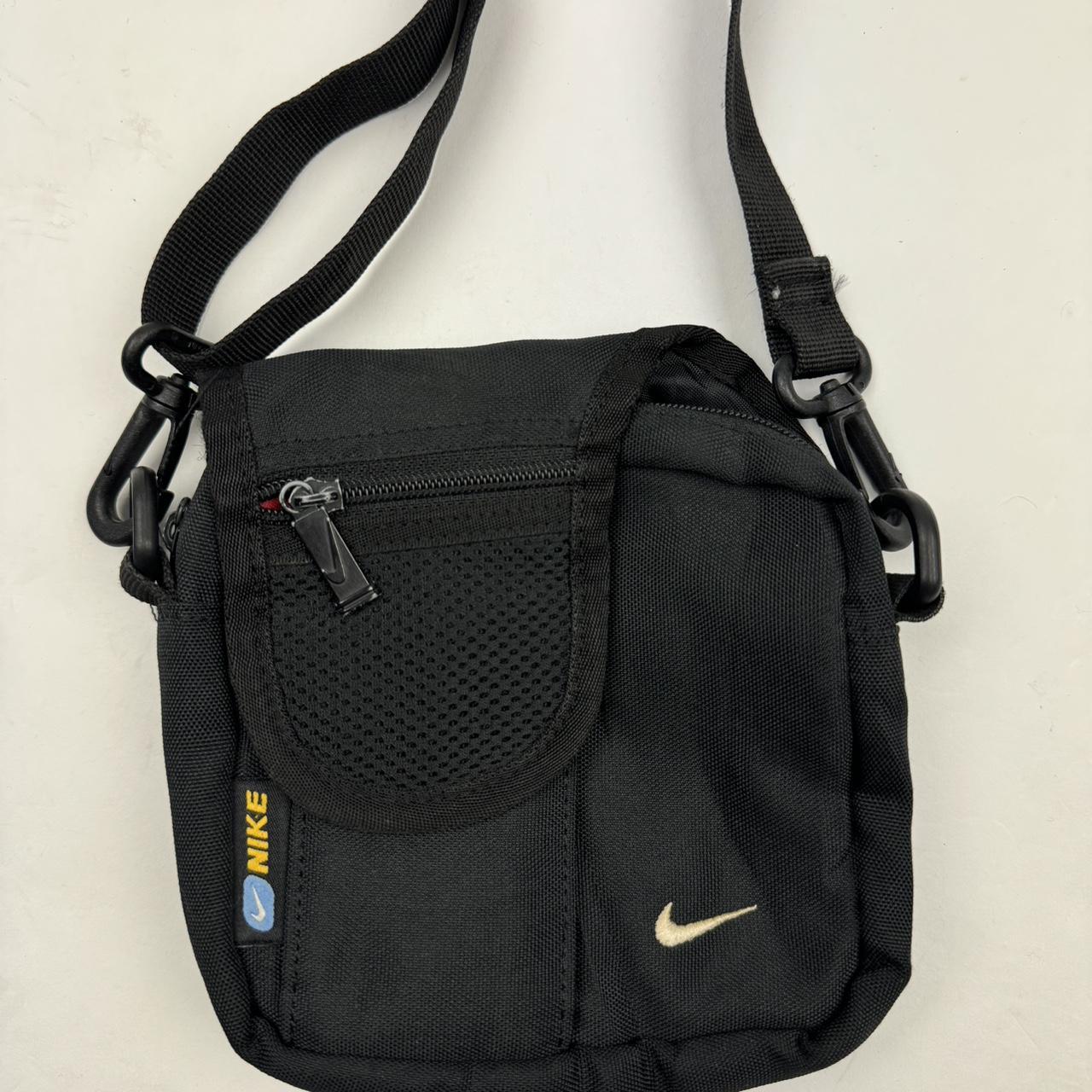 Vintage Nike Cross Body Bag